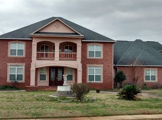 401 Arbor Ln, Centerville, GA 31028