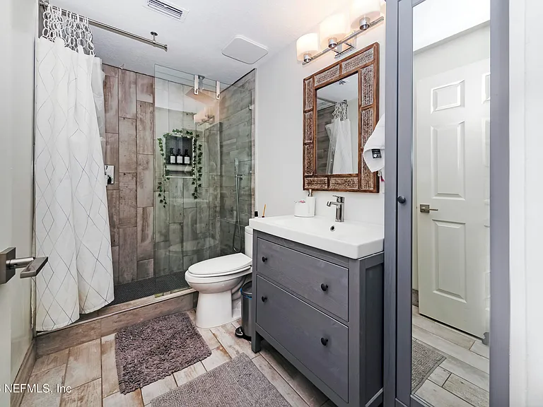 506 Cali Dr — Photo 36