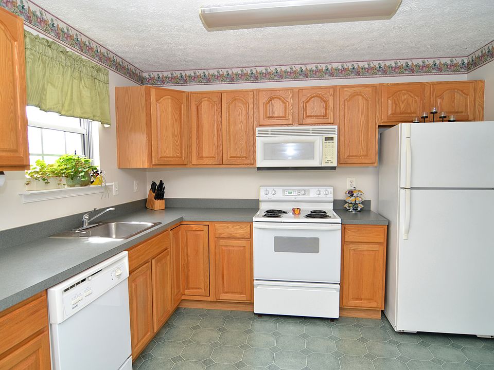 1st image of 613 Paddle Wheel Ct E