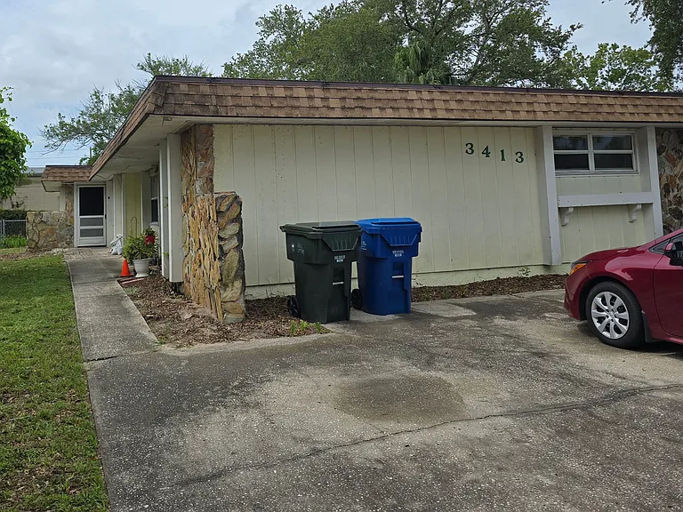 3413 Sherwood Dr #B — Photo 2