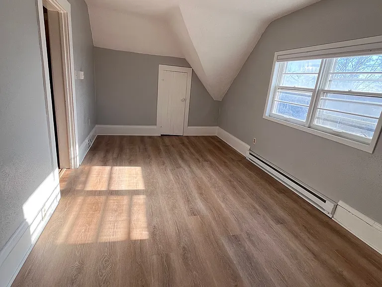 548 Riehl St #2 — Photo 6