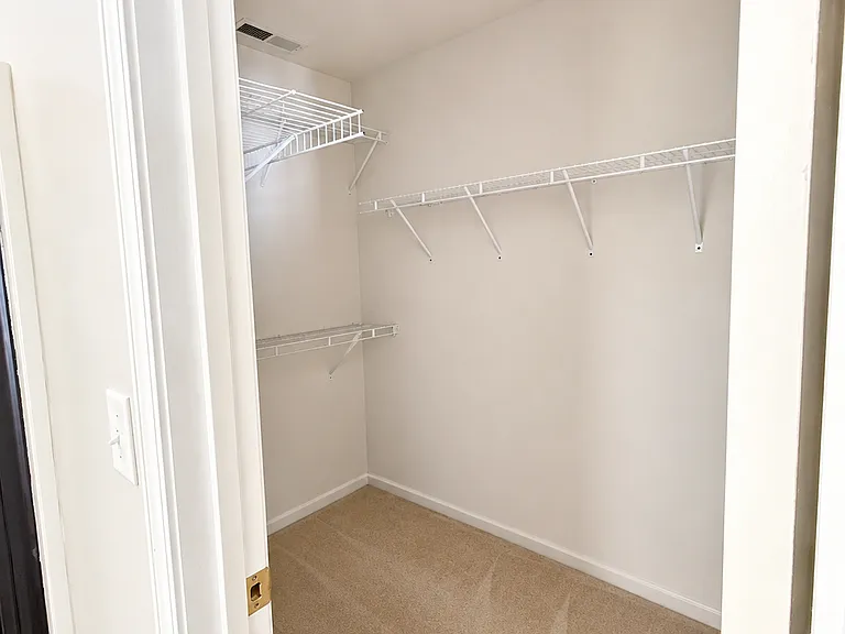 4405 Singing Oak Ct — Photo 27