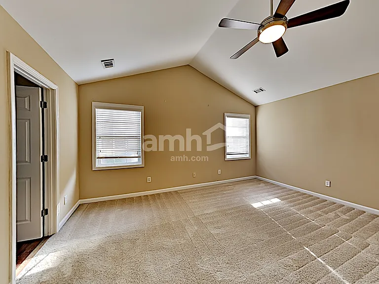 1852 Clear Springs Ln — Photo 14