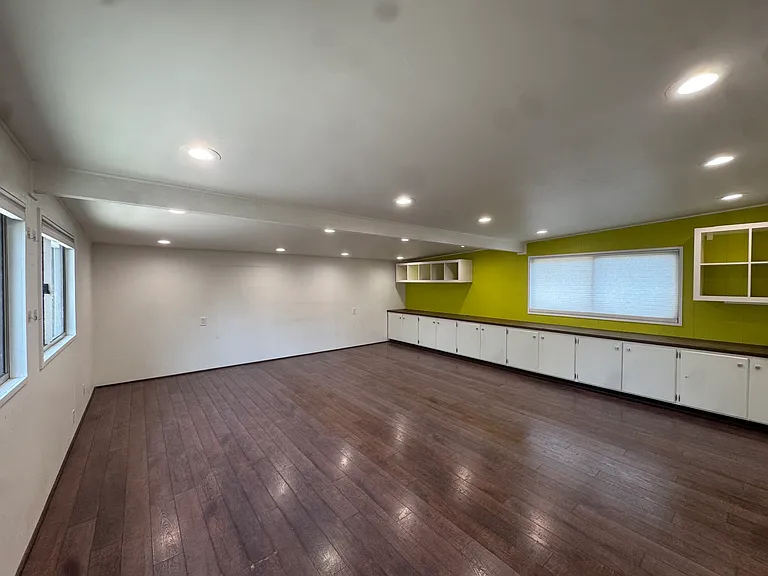 2126 S La Rosa Dr #1 — Photo 6