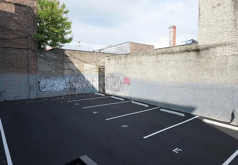 1901 E Willard St #103 — Photo 30