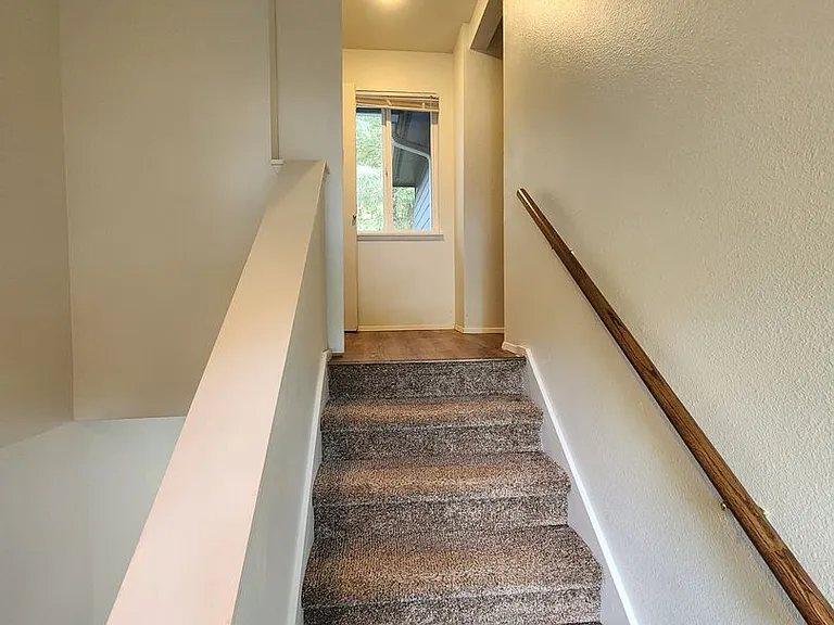 1307 NW Slate Ln #102 — Photo 39