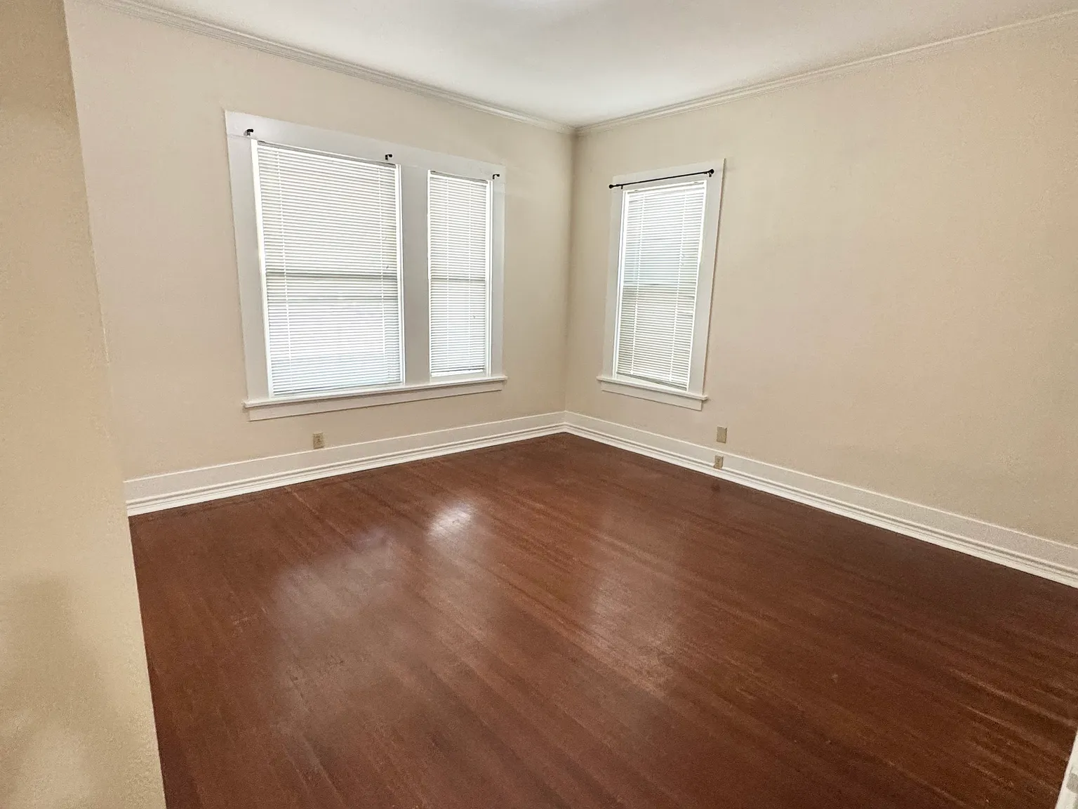 3 bed, 1800 sqft, $1,500 — Photo 4