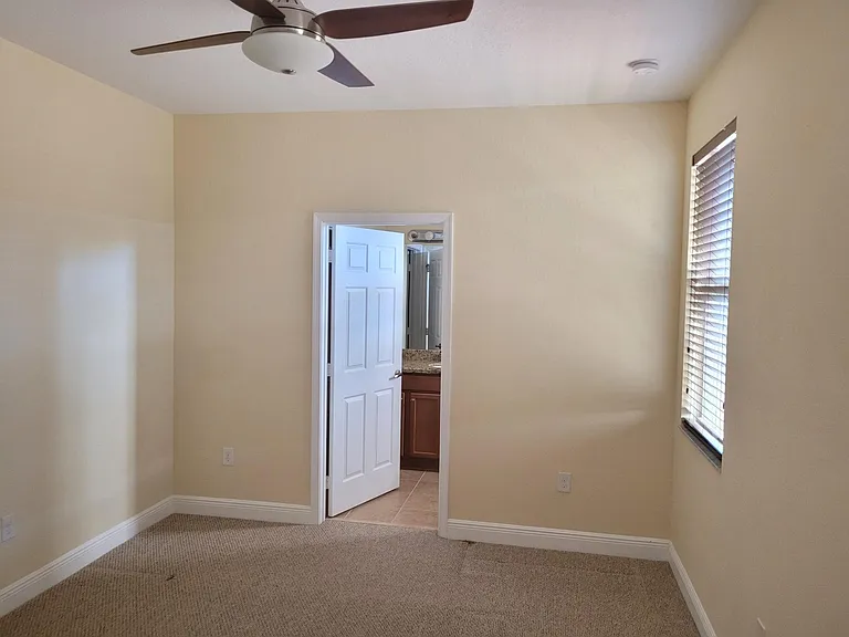 1145 SW 147th Ter — Photo 13