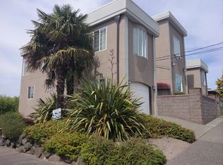 5762 SW Admiral Way, Seattle, WA 98116