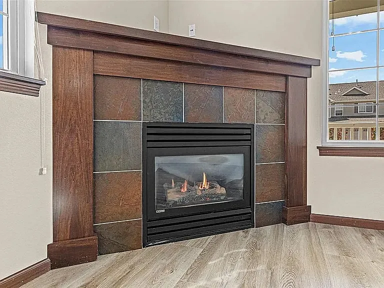 1538 Burr Dr — Photo 7