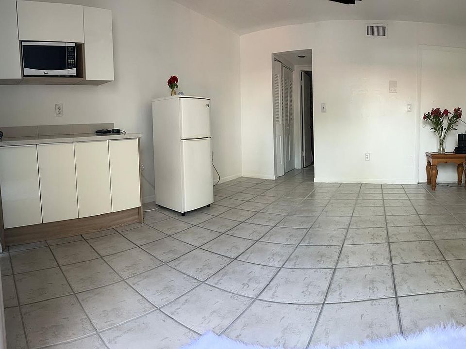 1st image of 19 W Lake Dr #A