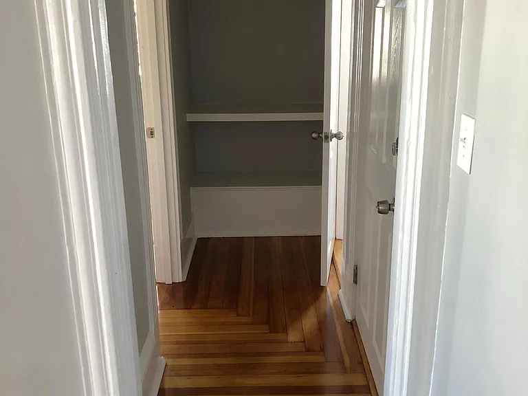 27 Webb St #2 — Photo 10