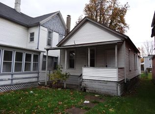 907 Bridge St NW, Grand Rapids, MI 49504