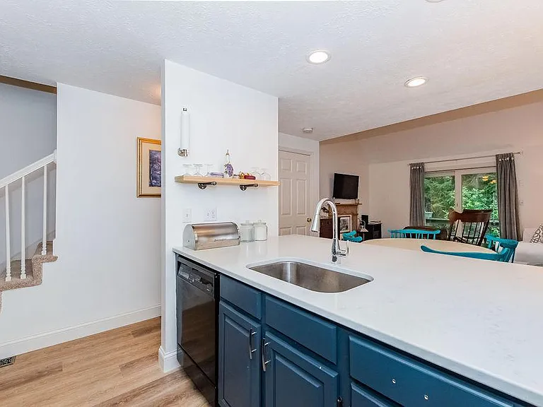 35 Balmoral Dr #35 — Photo 11