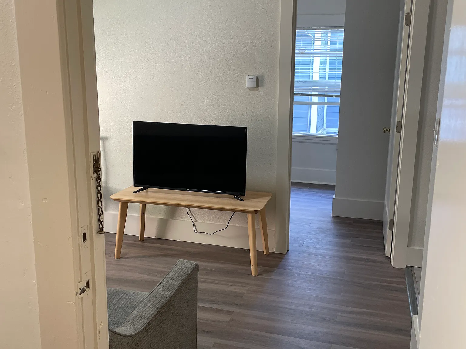 2 bed, 9502 sqft, $3,490 — Photo 3