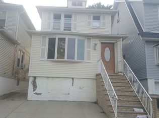 1531 Gillespie Ave, Bronx, NY 10461