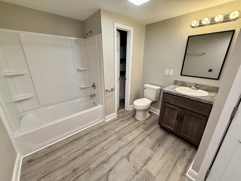 3851 Dailey Rd — Photo 9