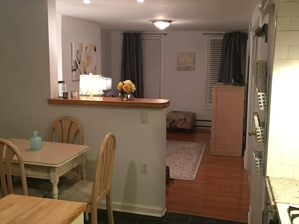 305 Bloomfield St #3
