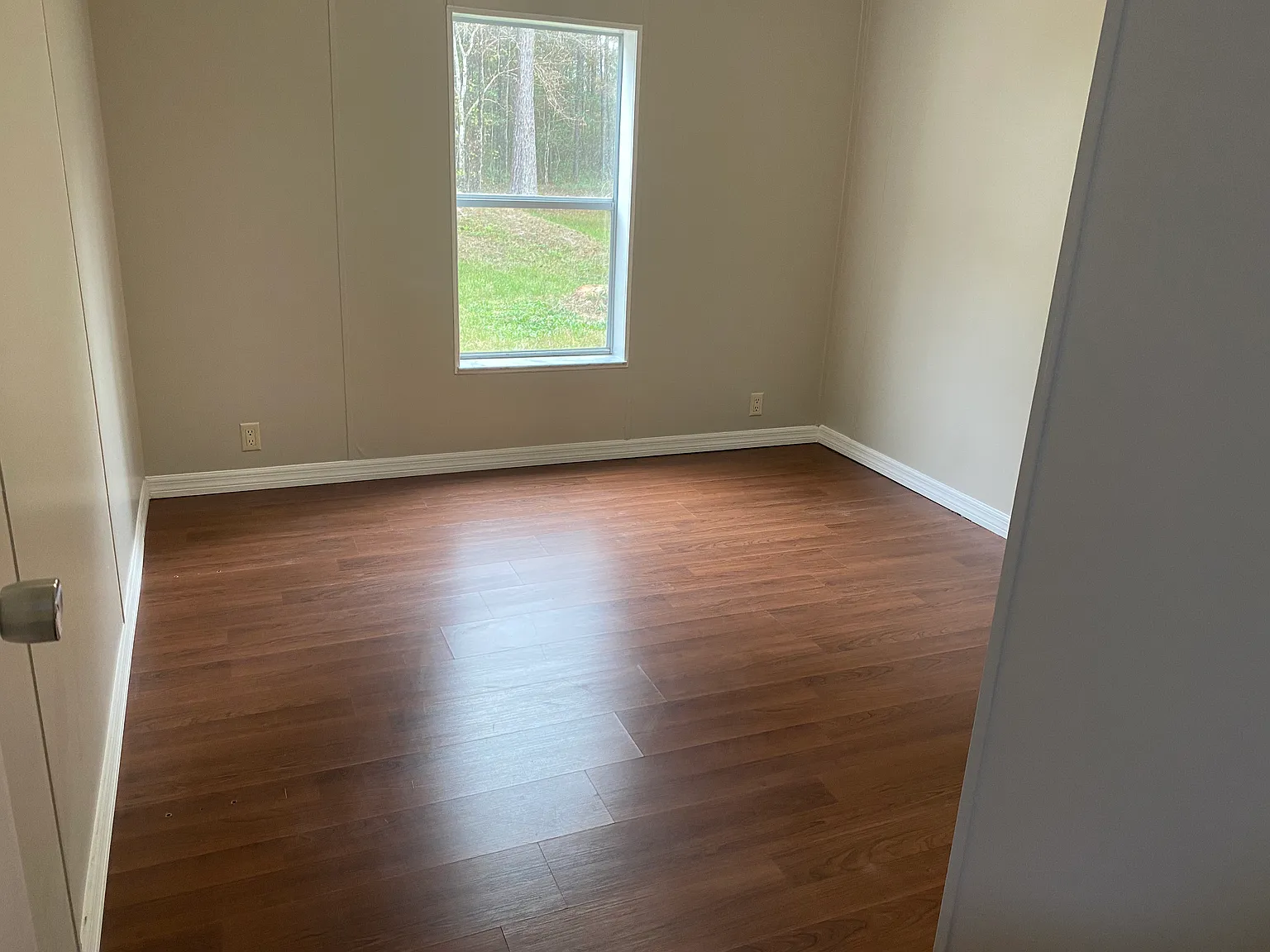 3 bed, 1296 sqft, $2,150 — Photo 3