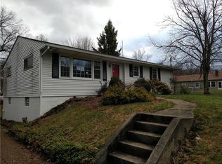 770 Grandview Rd, Ellwood City, PA 16117