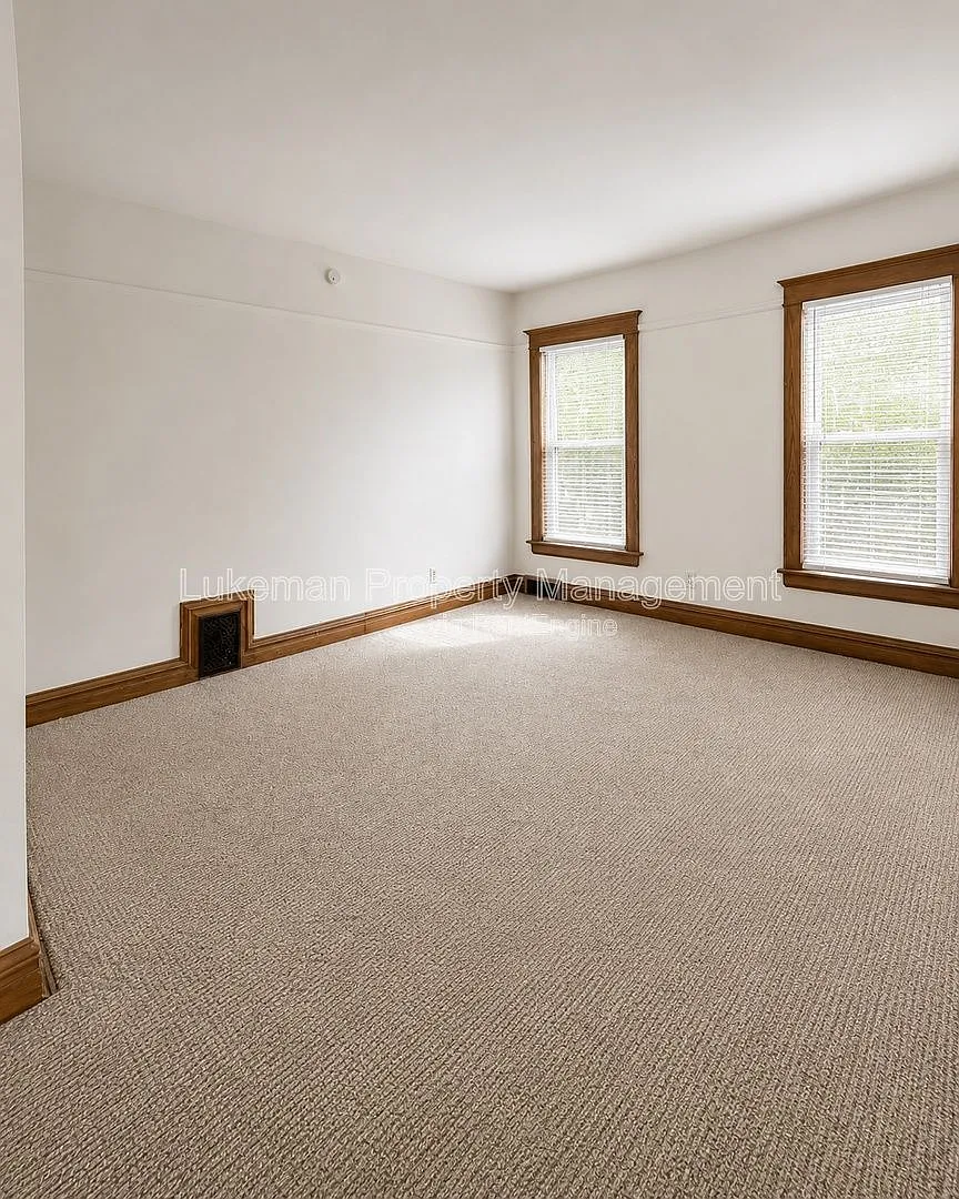 2 bed, 1.0 bath, $1,000 — Photo 4
