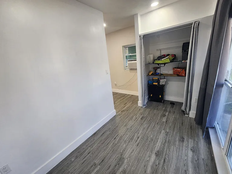 11520 Pinkston Dr — Photo 18