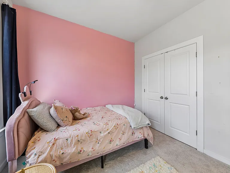 283 Willis St — Photo 21