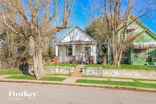 2447 Norton Ave Photo 1