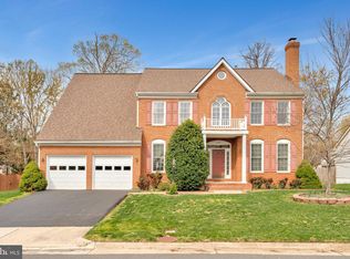 4717 Rippling Pond Dr, Fairfax, VA 22033