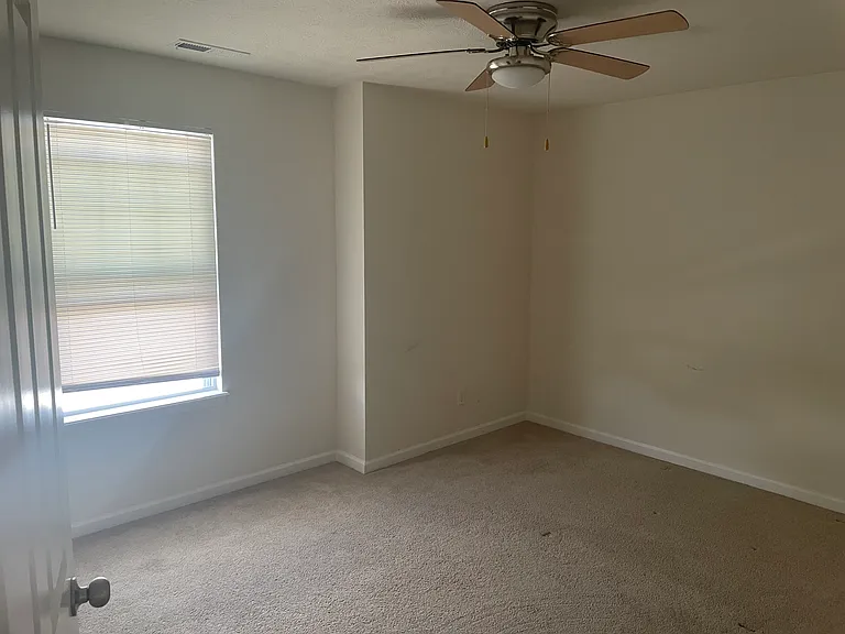 10056 Gallop Ln — Photo 32