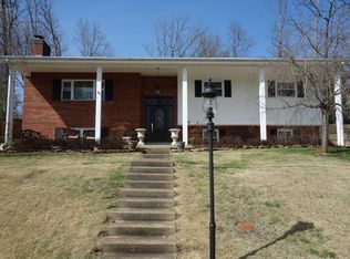 1579 Nottingham Rd, Charleston, WV 25314