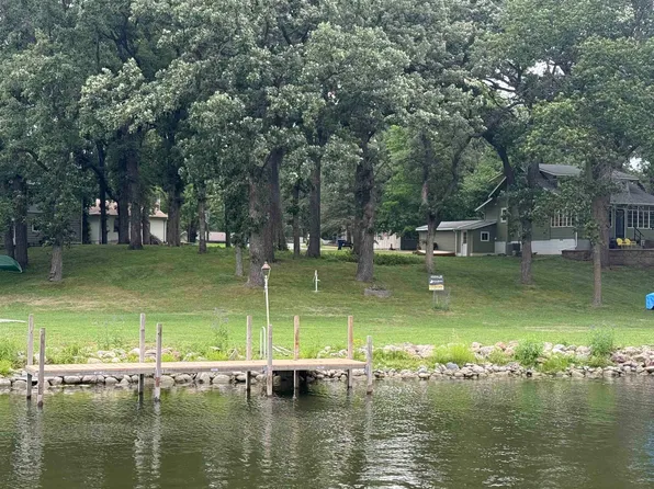 2422 Burr Oak Rd, Milford, IA 51351