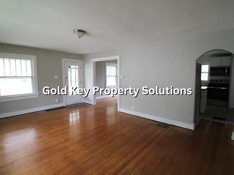 2802 Chase St — Photo 10