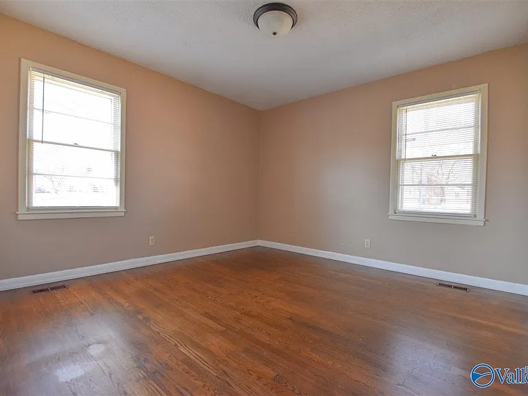 3606 Crestmore Ave NW — Photo 25