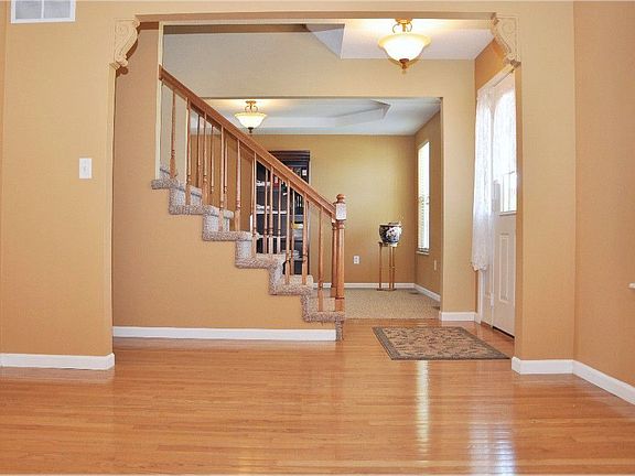 2nd image of 7524 Stonebridge Golf Dr