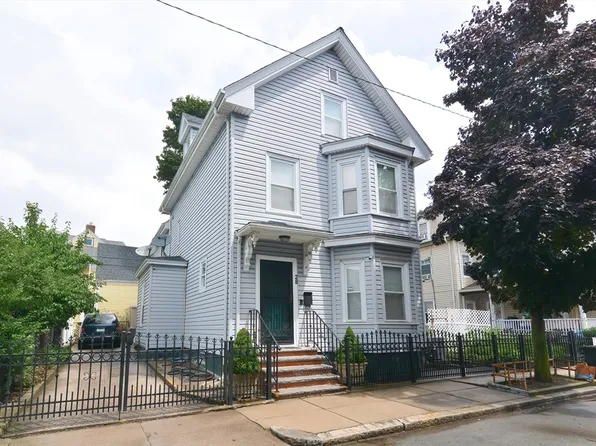 28 Saint Margaret St, Dorchester, MA 02125