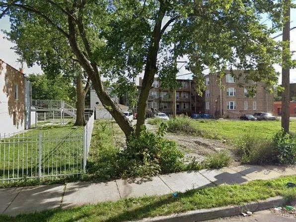 3347 W Gladys Ave, Chicago, IL 60624