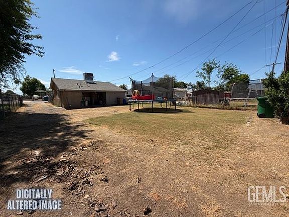 5th image of 7716 Hall Rd
