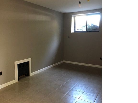 3rd image of 11 Sharpe Ave #1