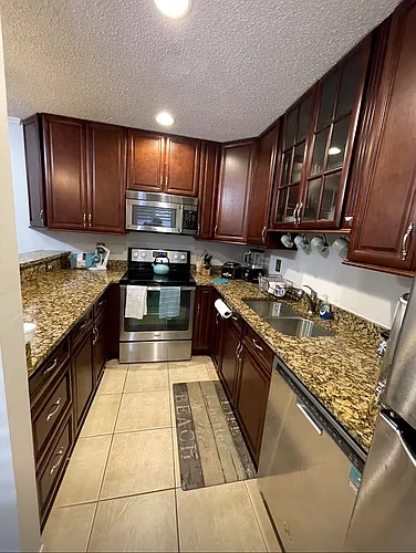 1202 SE Excaliber Ln #2 Photo 1