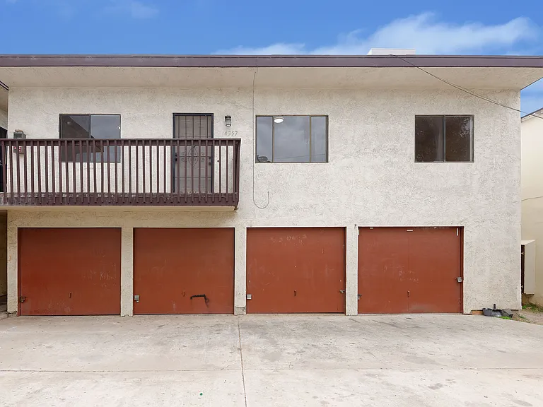 4357 Illinois St — Photo 16