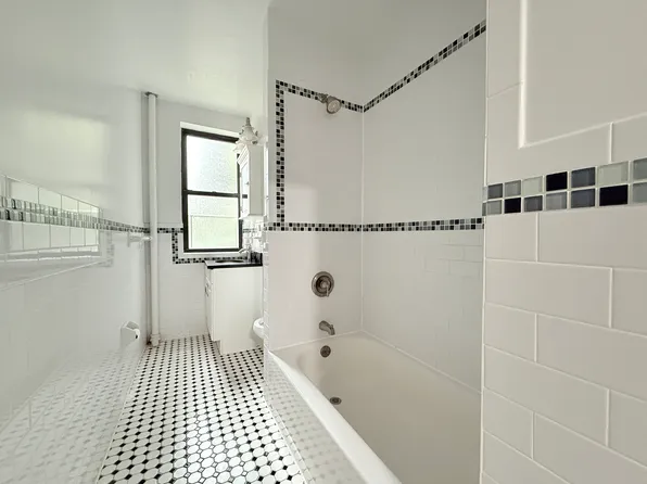 348 West 118th Street image 11 of 17