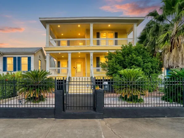 1016 Broadway St, Galveston, TX 77550