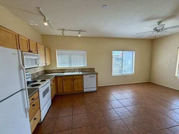 3rd image of 16545 E Gunsight Dr Unit 223A