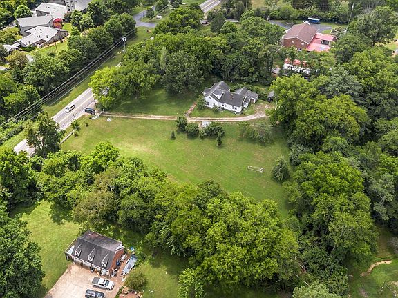 4th image of 517 Franklin Rd