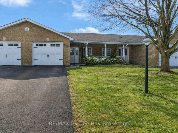 65 Meadow Ln, Wasaga Beach, ON L9Z 0A3