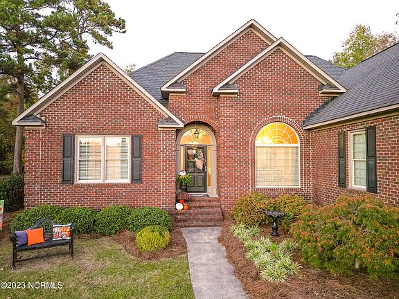 4th image of 203 Avalon Drive
