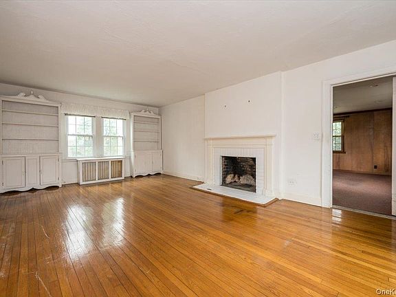 3rd image of 1 Edna Place