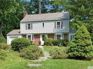 85 Woodedge Rd, Manhasset, NY 11030