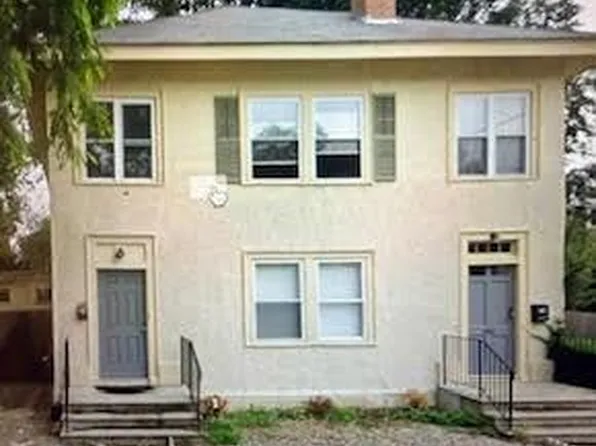 76 Elton St, Providence, RI 02906